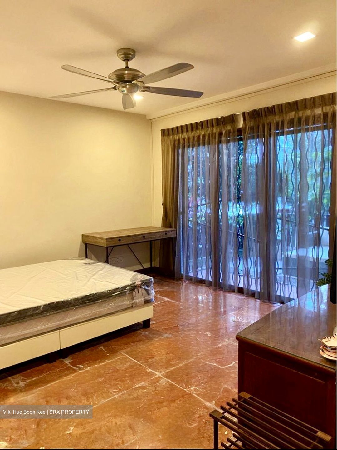 Kew Crescent (D16), Condominium #554977171
